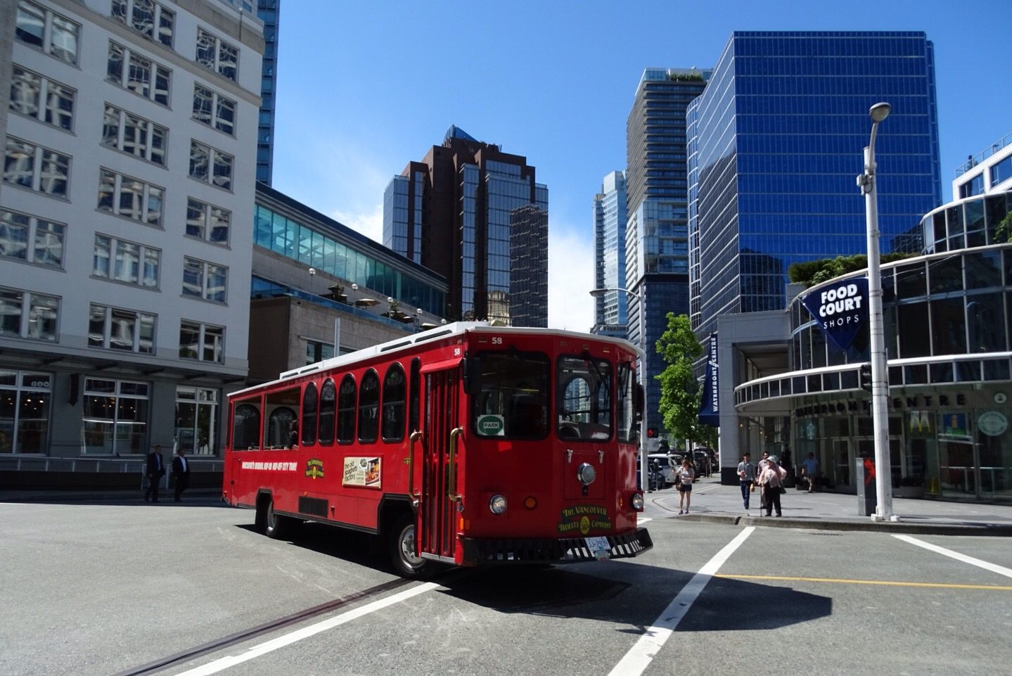 wat te doen in Vancouver, Canada: activiteiten + tips: Hop On Hop Off bus