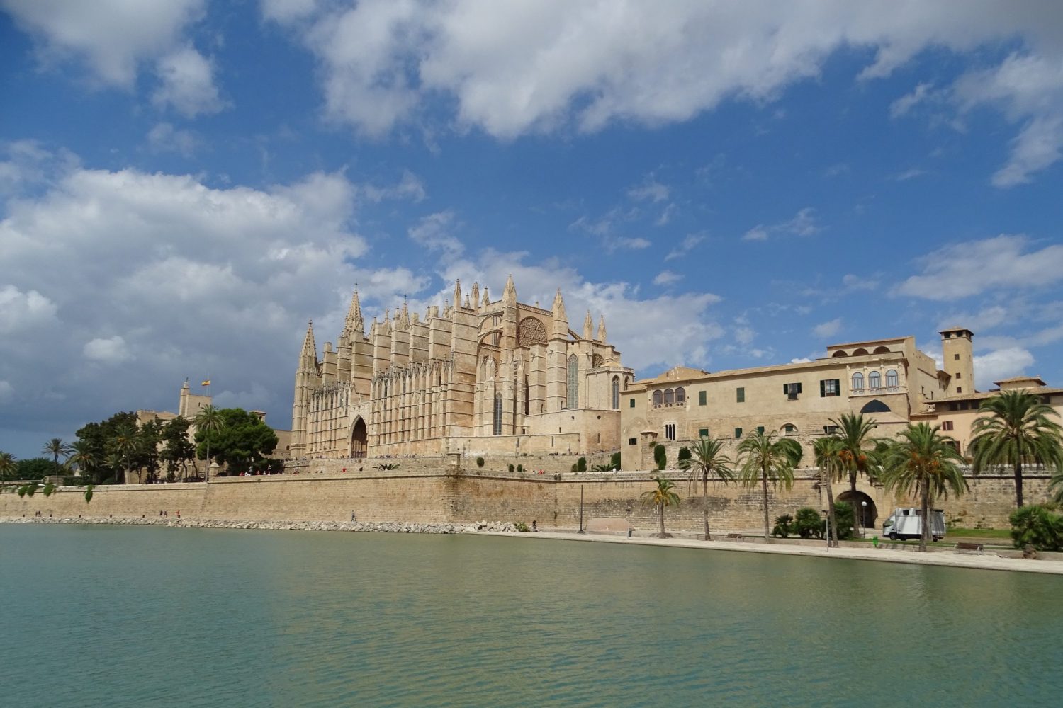 Tips auto huren op Mallorca + eigen ervaring - Kathedraal La Seu in Palma