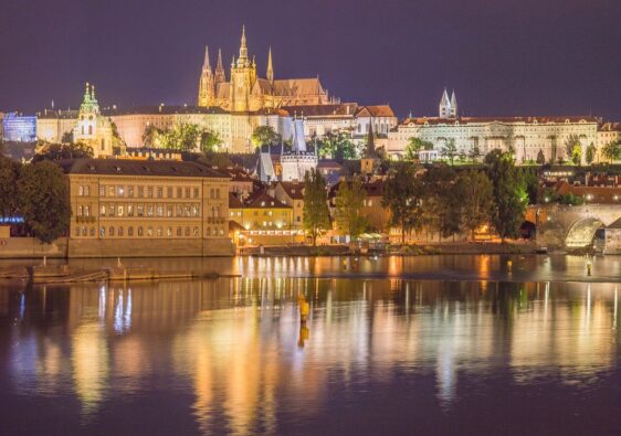 Citytrip Praag: mooiste bezienswaardigheden + tips