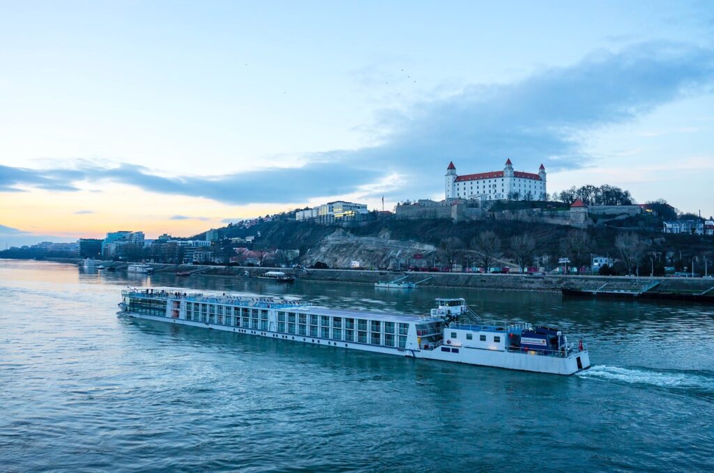 Citytrip Bratislava vanuit Wenen: Alle hoogtepunten in 1 dag