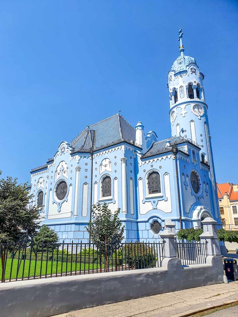 blauwe kerk bratislava