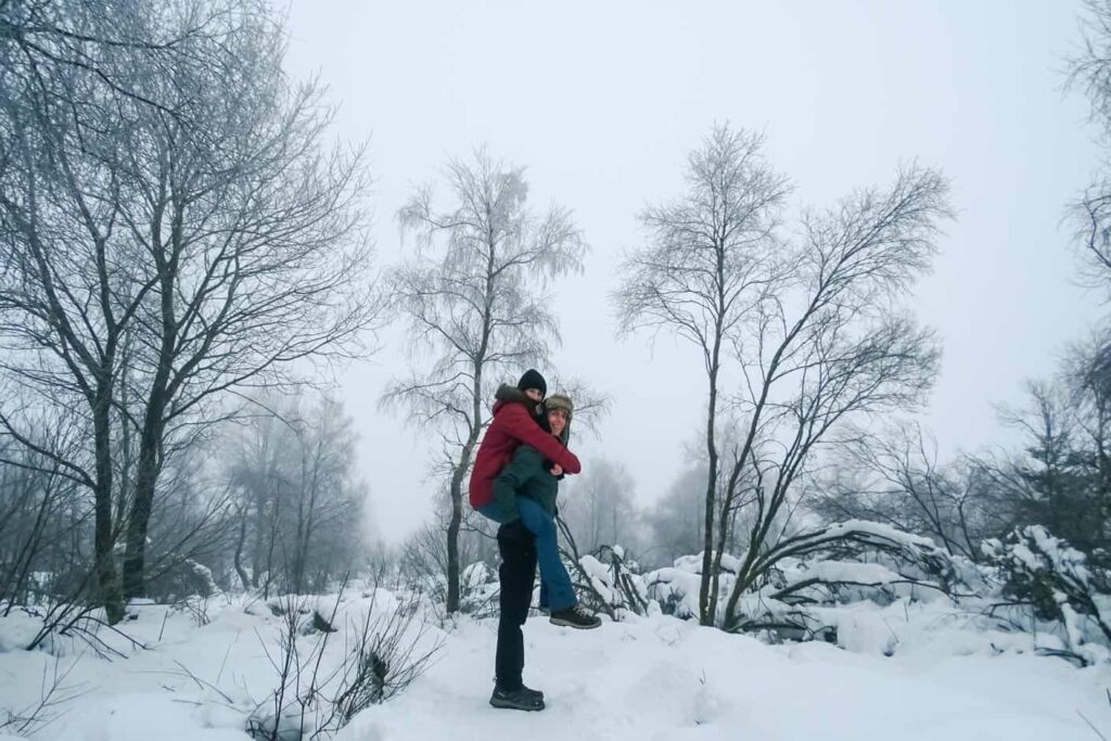 Wandelen in de sneeuw aan Mont Rigi