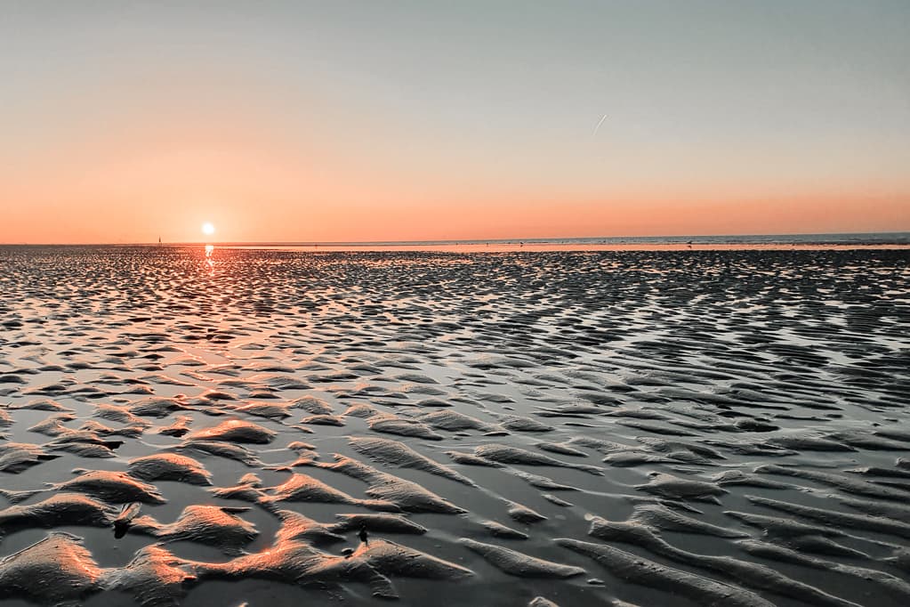 Zonsondergang Belgische Kust Westhoekwandelroute