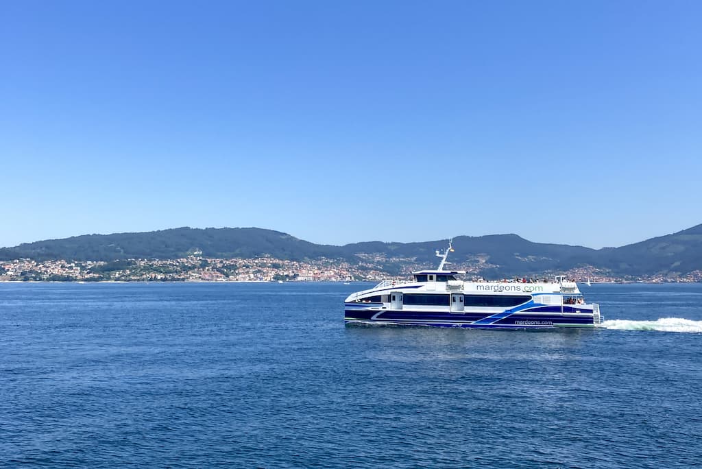ferry naar de Cies eilanden in Galicië
