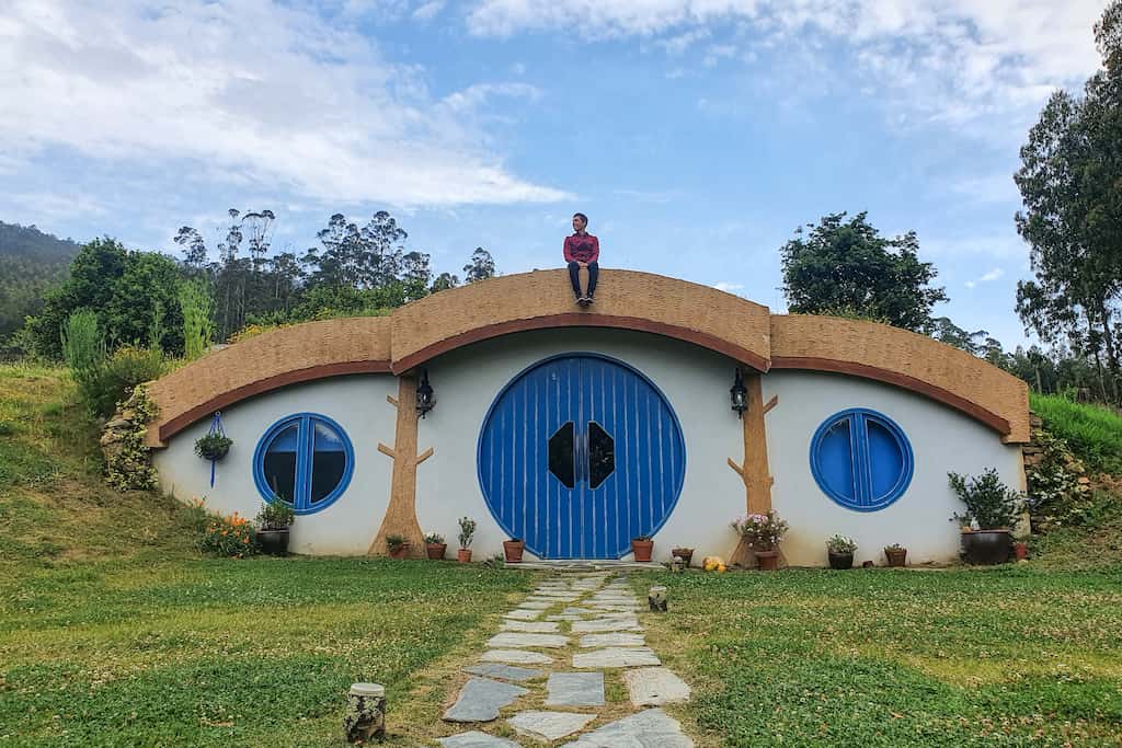 Rondreis Galicië: route + bezienswaardigheden: Hobbithuisje in Viveiro