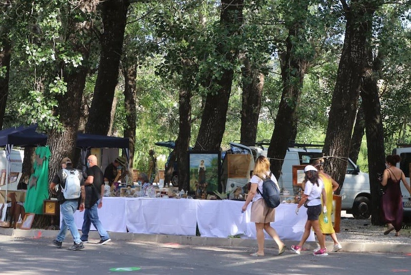 wat te doen in de groene Jalón vallei (Vall de Pop), Costa Blanca Spanje: Rasto markt in Jalon