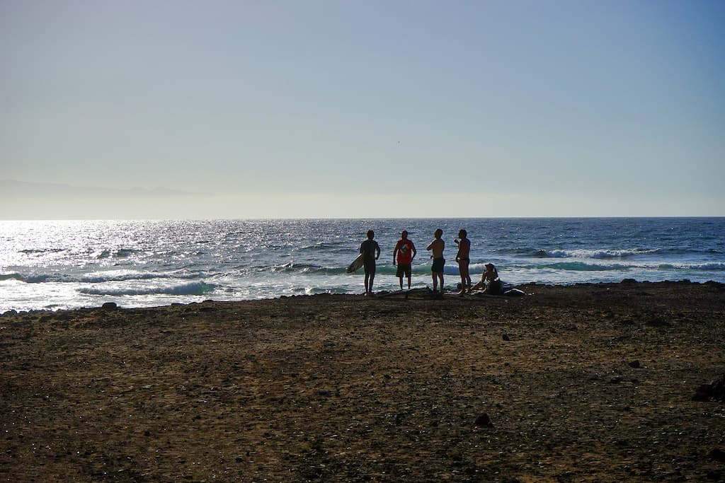 Surfen op Playa de las Américas