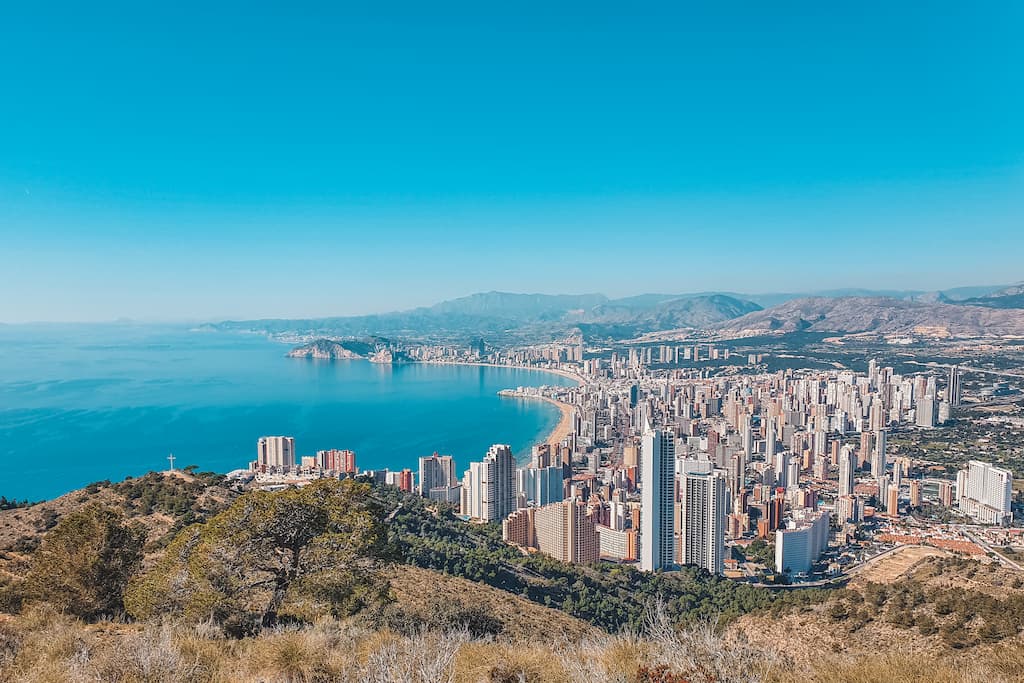 Benidorm in Spanje: leukste activiteiten om te doen: skyline