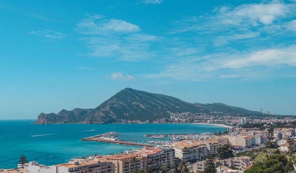 Altea Costa Blanca in Spanje: mooiste bezienswaardigheden + wat te doen : Uitzicht van aan Mirador Cronistas