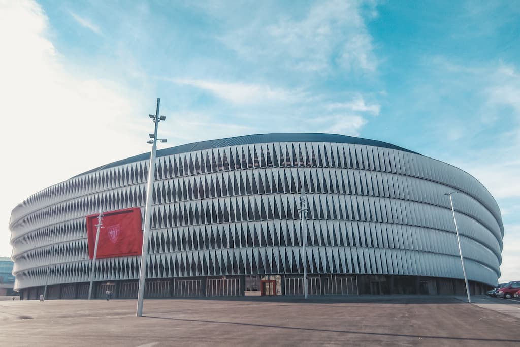 Citytrip Bilbao in Spanje : bezienswaardigheden + wat doen: Voetbal kijken in Stadion San Mamés