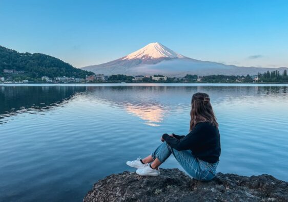 Leuke dingen om te doen aan Lake Kawaguchiko in Japan: Wandelen rond het meer