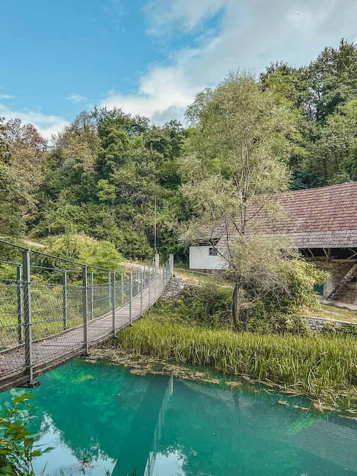 Rondreis Slovenië: de mooiste plekken: Krupa rivier en Bela Krajina