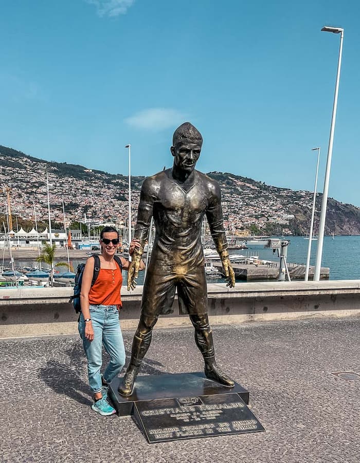 Wat te doen in Funchal, Madeira: Christiano Ronaldo beeld