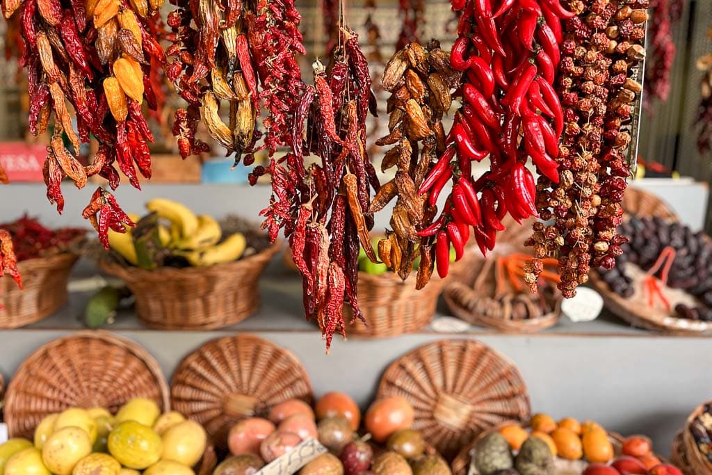 Wat te doen in Funchal, Madeira: Farmers' Market