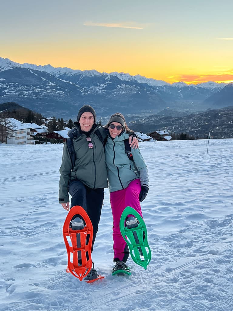 Winter magie in Crans-Montana: skiën en unieke activiteiten: sneeuwschoenwandelen en biatlon