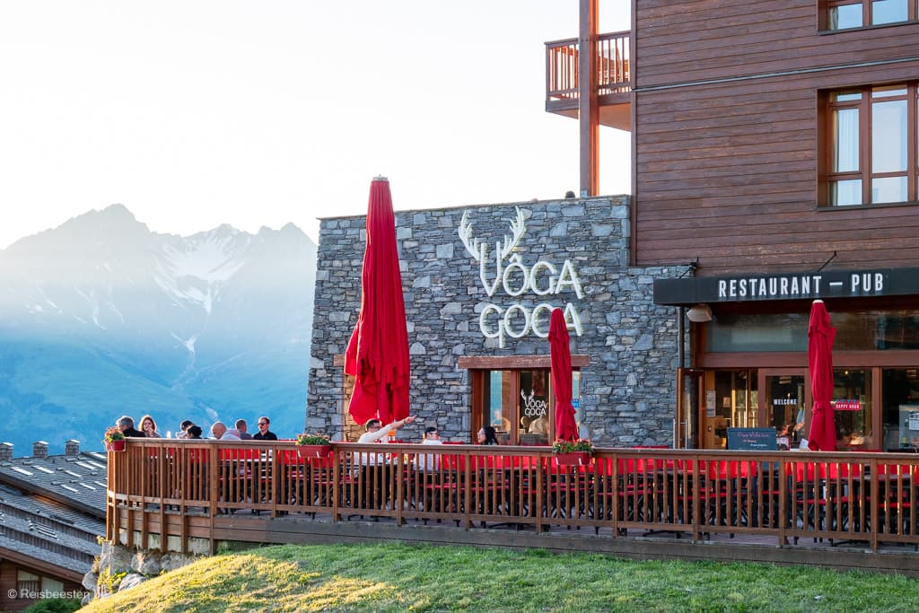 Voga Goga in Arc 1800