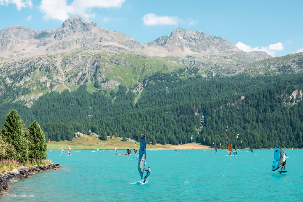 Wat te doen in Engadin St. Moritz: 10 x tips voor de zomer: Windsurfen in Silvaplana