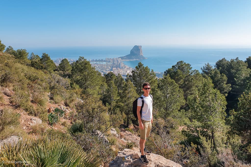 Wat te doen en bezienswaardigheden in de omgeving van Calpe Costa Blanca , Spanje : Reisbeesten aan het bergwandelingen in de omgeving van Calpe