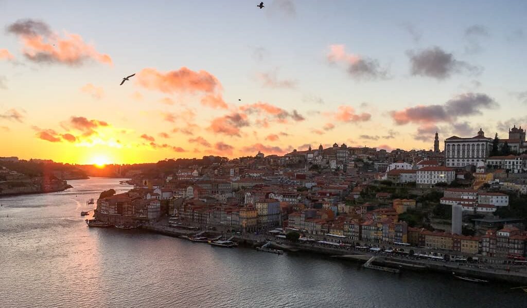 Citytrip Porto: 15 x bezienswaardigheden+ wat te doen: Kijk naar de zonsondergang in Jardim do Morro
