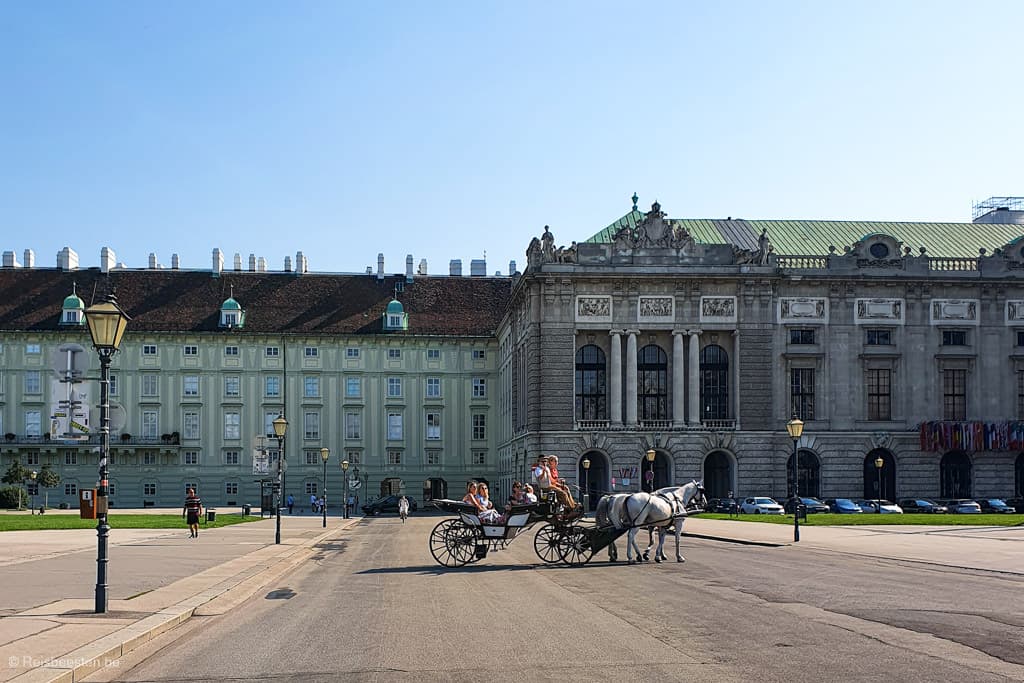 Citytrip Wenen: bezienswaardigheden in de zomer: Sisi museum hofburg