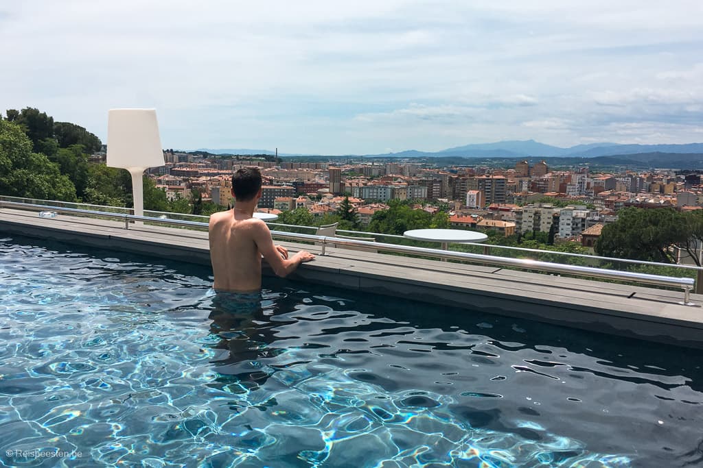 zwembad Hotel Palau de Bellavista Spanje