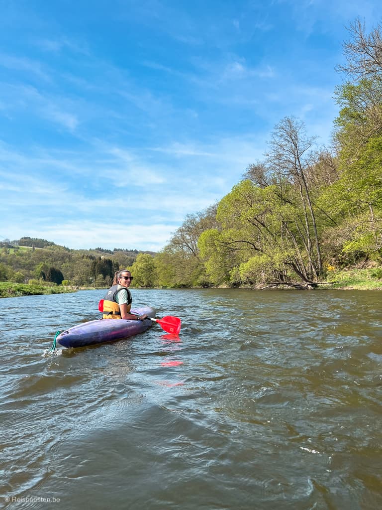 mooiste wandelingen in België (info + route): Rond het meer van Nisramont en kajakken