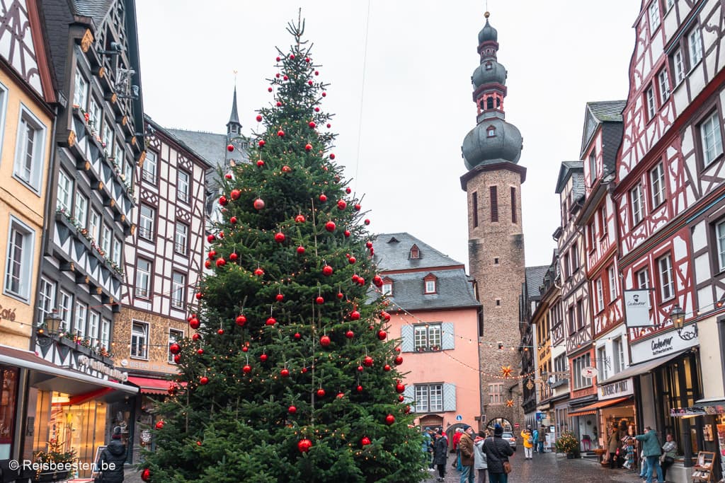 Kerstcruise in Duitsland op de Moezel en de Rijn met VIVA Cruises : leuke kerstmarkten en steden: Cochem kasteel
