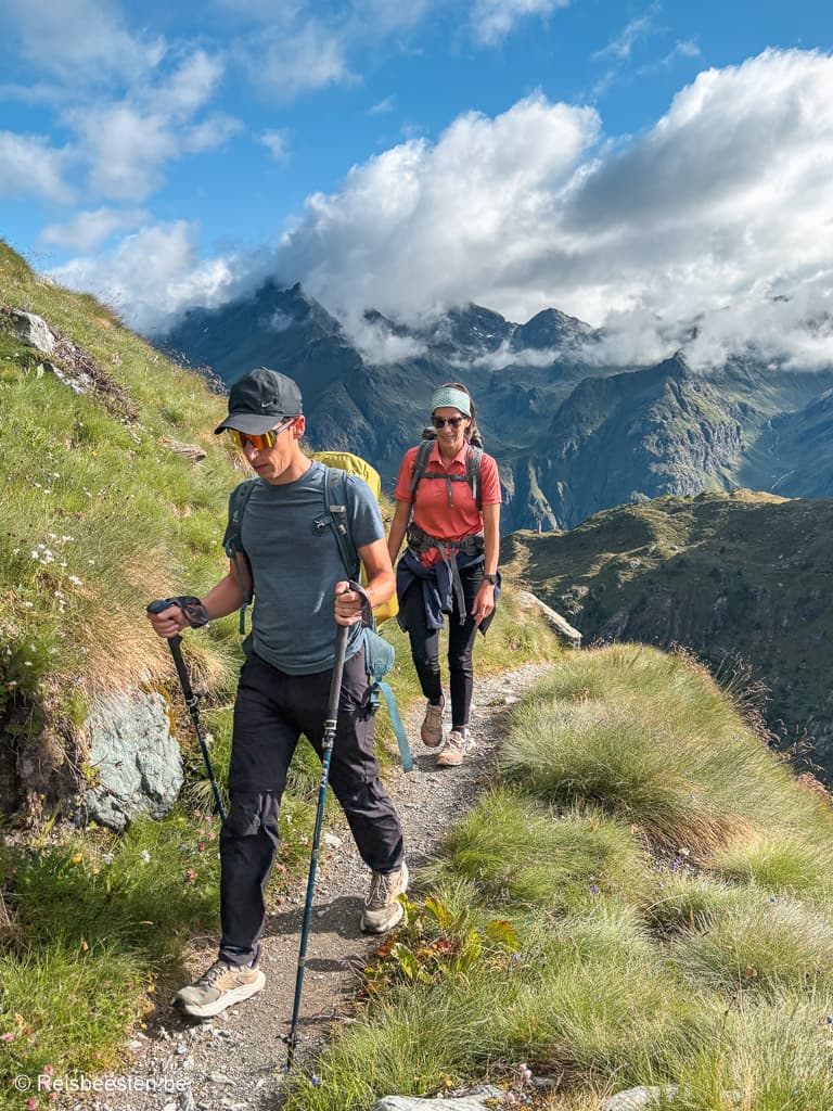 Micro-avontuur in Val de Bagnes in Zwitserland: wandelen, fietsen & kamperen : hike van Cabane Brunet via Panossiere naar Fionnay