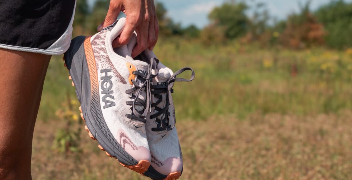 beste HOKA wandelschoenen: Challenger 7 Gore-Tex