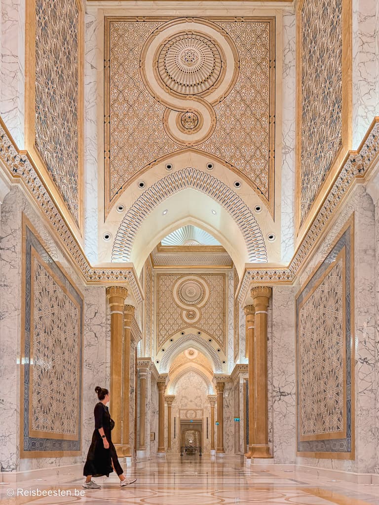 bezienswaardigheden in Abu Dhabi (Verenigde Arabische Emiraten) & tips om te doen: Qasr Al Watan
