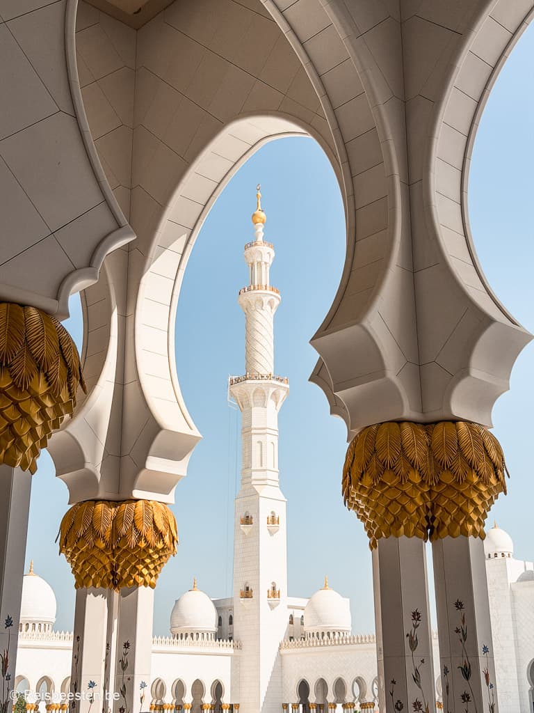 bezienswaardigheden in Abu Dhabi (Verenigde Arabische Emiraten) & tips om te doen: Sheikh Zayed moskee