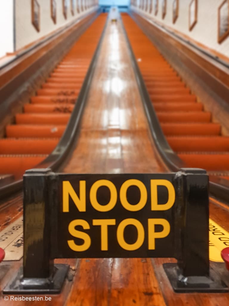 wat te doen op Linkeroever in Antwerpen: Voetgangerstunnel