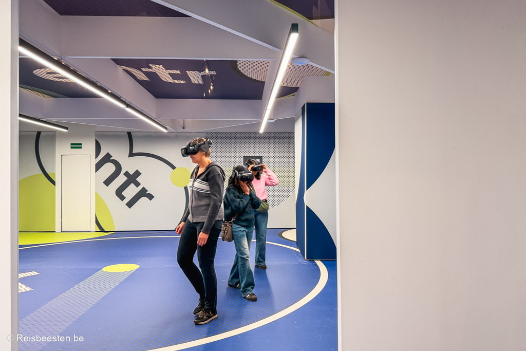 Culturele citytrip Amsterdam Nederland: musea & restauranttips: ENTR museum VR bril