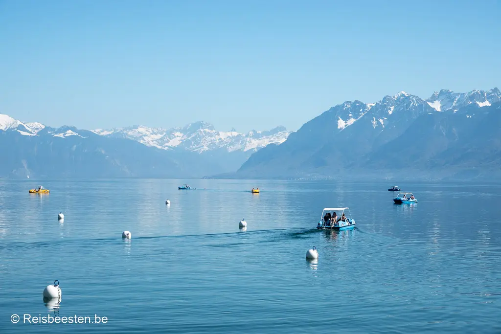 Wat te doen in Lausanne: bezienswaardigheden & tips: Ouchy promenade