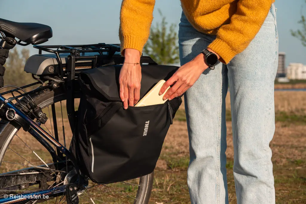 Getest: Thule Chasm fietstas met het InLock systeem: vak voor gsm