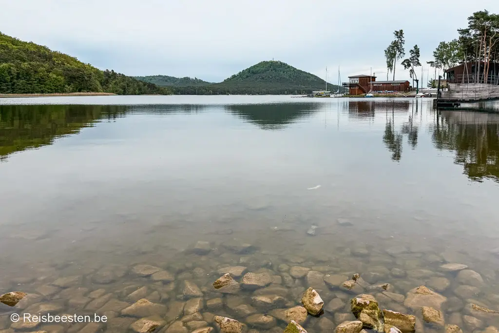 Roadtrip Tsjechië: tips & route voor onontdekt Bohemen: Máchovo jezero