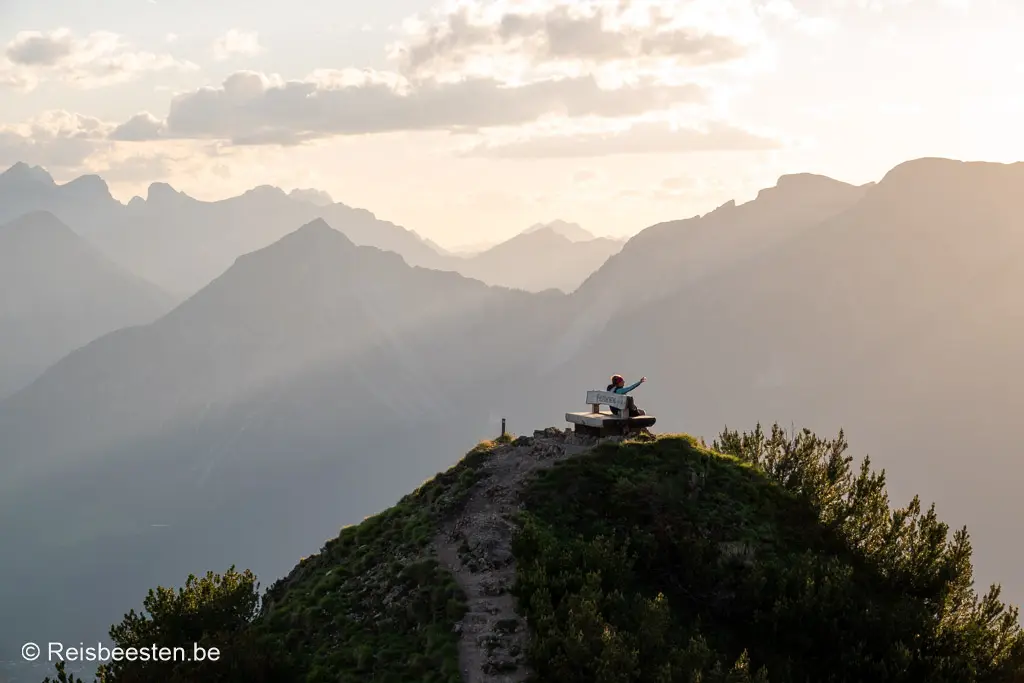 Wandelen in het Alpbachtal in Oostenrijk: mooie routes & favoriete plekken: zonsondergang Gratlspitze