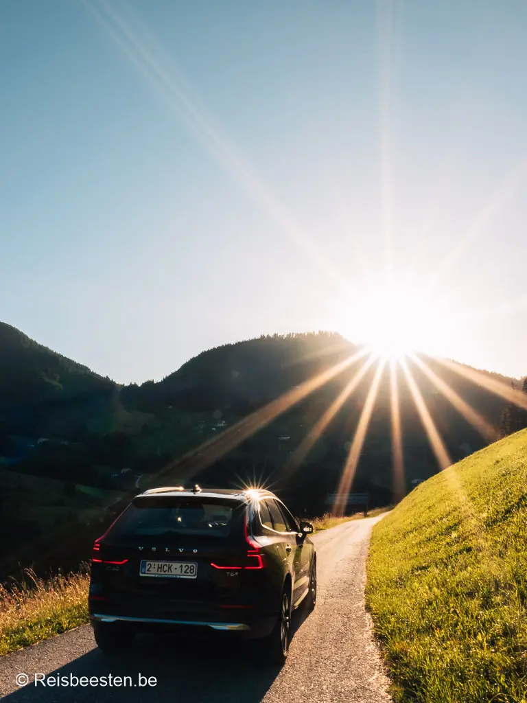 zonsondergang Tirol Volvo XC60 Hybride